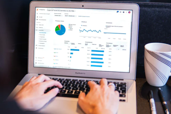 拼多多直播宣传违反广告法管控标准-淘商院