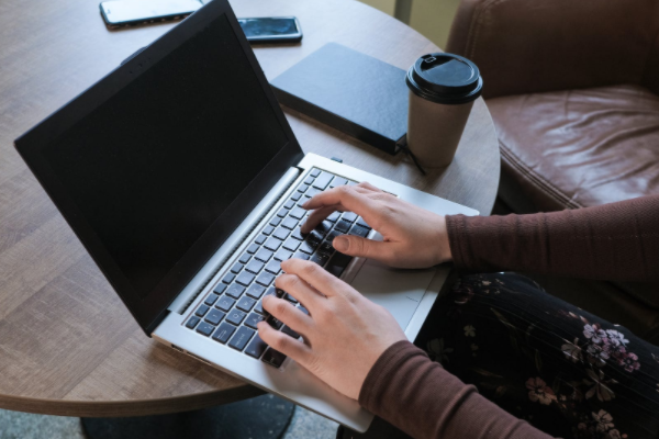 拼多多充值中心加油是真的吗?拼多多上面买东西靠谱吗?-淘商院