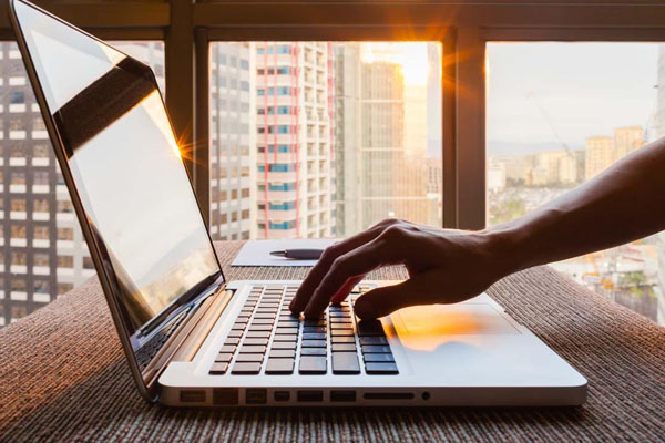 拼多多金币大转盘抽手机方法是什么?拼多多金币大转盘在哪?-淘商院