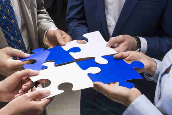 拼多多两人团会发货吗?拼多多两人拼单发几件货?-淘商院