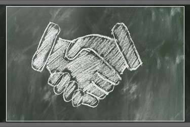 店家在拼多多好评怎么置顶?多久默认好评?-淘商院