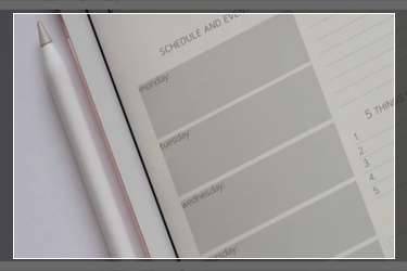 拼多多客服用什么软件接待？开店怎么上传商品？-淘商院